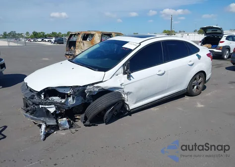 2014 Ford Focus Se из США, поврежденный, VIN 1FADP3F20EL403317